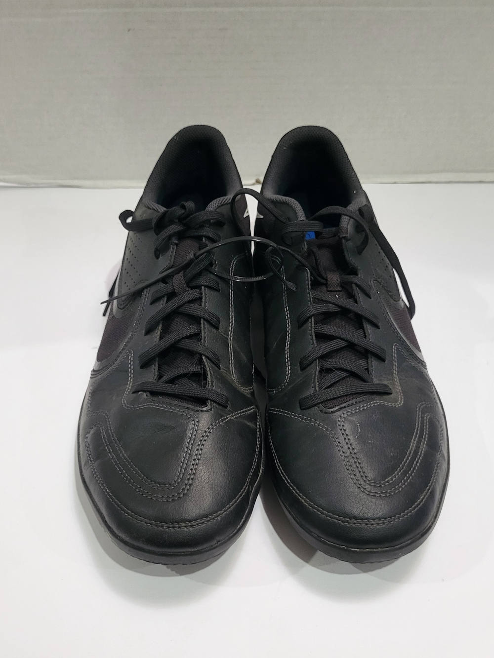 Nike Tiempo Legend 9 Club IC Mens 13 Black Leather Indoor/Court Soccer Shoes